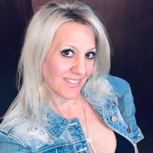 Meet your Posher, Darcie